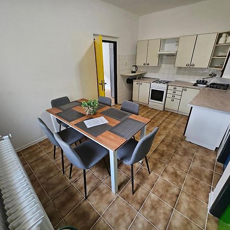 Hotel Squash Centrum Prievidza Quarto foto