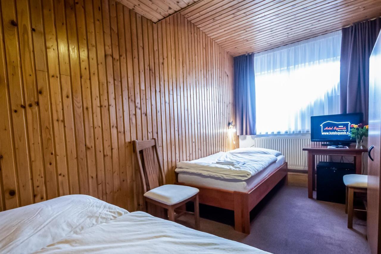 Hotel Squash Centrum Prievidza Exterior foto